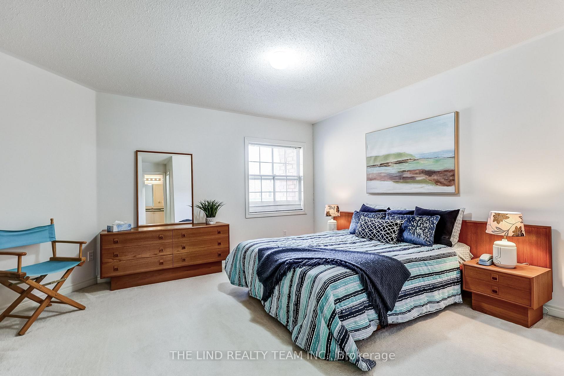 Photo 32 of 20 Hawtin Lane, Aurora, Aurora Grove — HOMEH