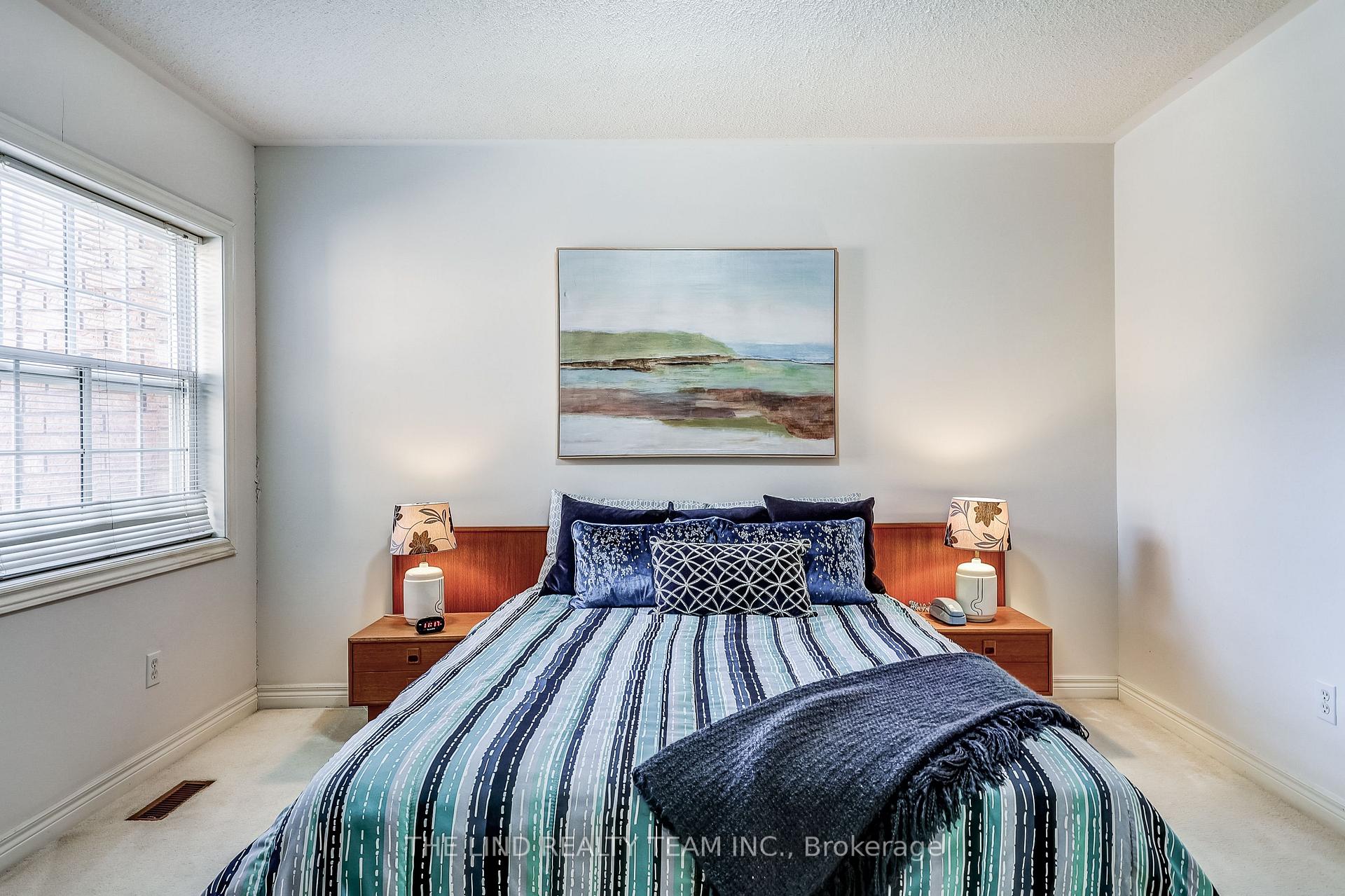 Photo 31 of 20 Hawtin Lane, Aurora, Aurora Grove — HOMEH
