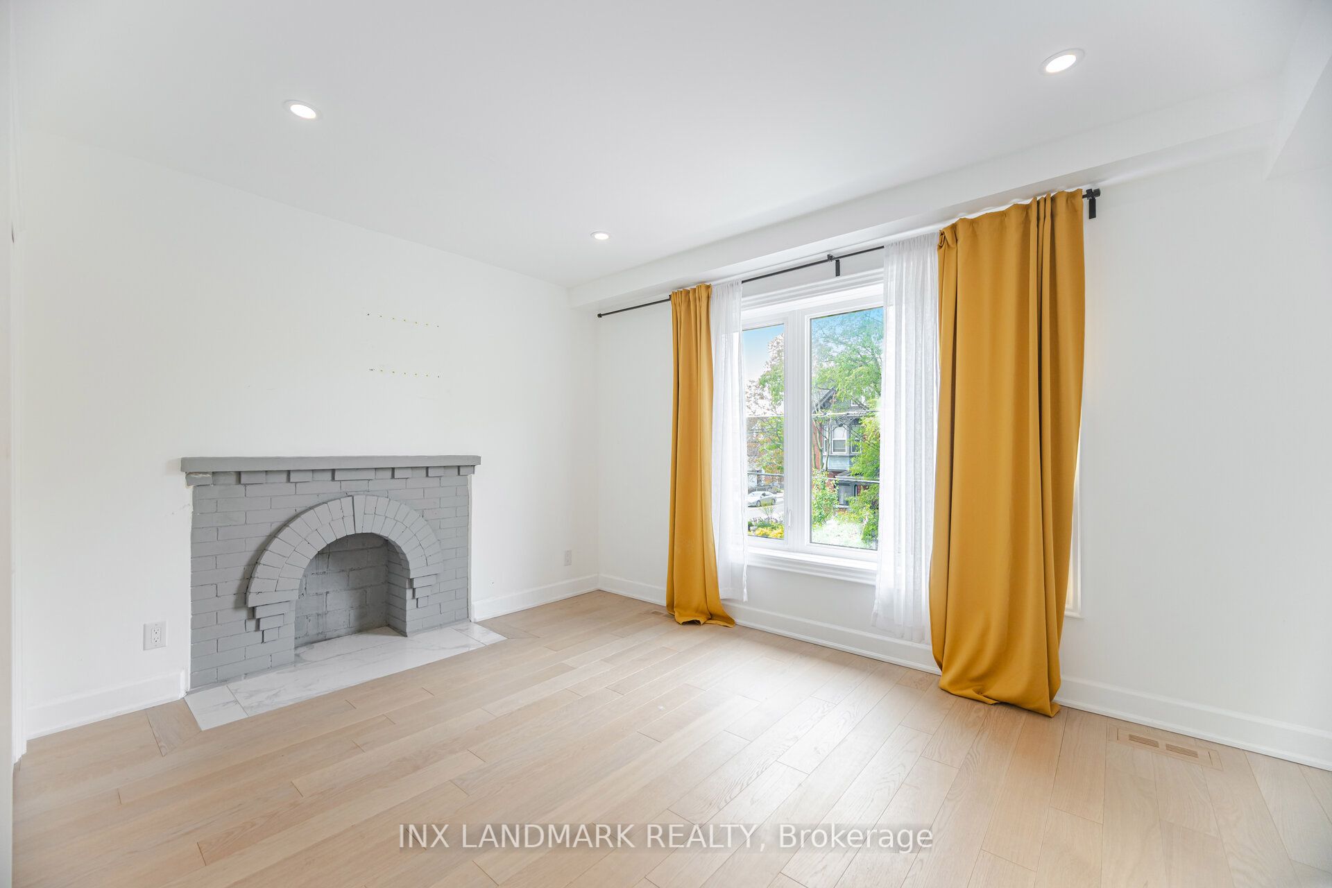 Photo 72 of 629 Shaw Street, Toronto, Palmerston-Little Italy — HOMEH