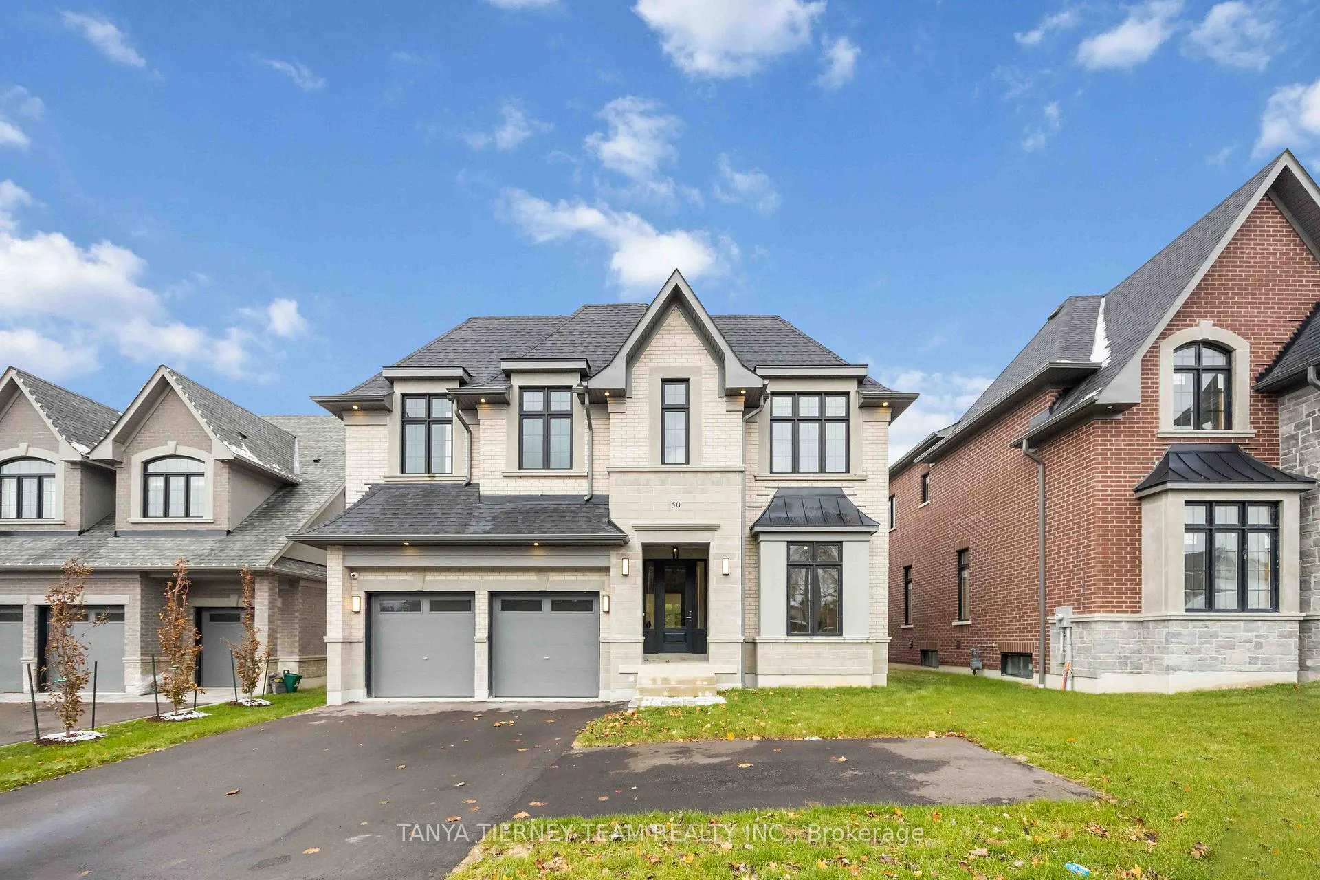 Photo 2 of 50 Carnwith Drive W, Whitby, Brooklin — HOMEH