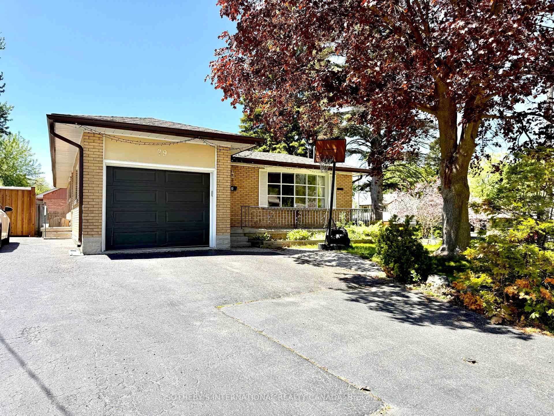 Photo 2 of 79 Ellis Crescent S, Waterloo, Uptown Waterloo — HOMEH