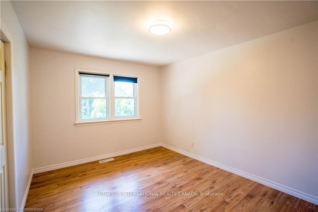 Photo 12 of 79 Ellis Crescent S, Waterloo, Uptown Waterloo — HOMEH