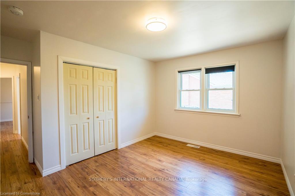 Photo 13 of 79 Ellis Crescent S, Waterloo, Uptown Waterloo — HOMEH