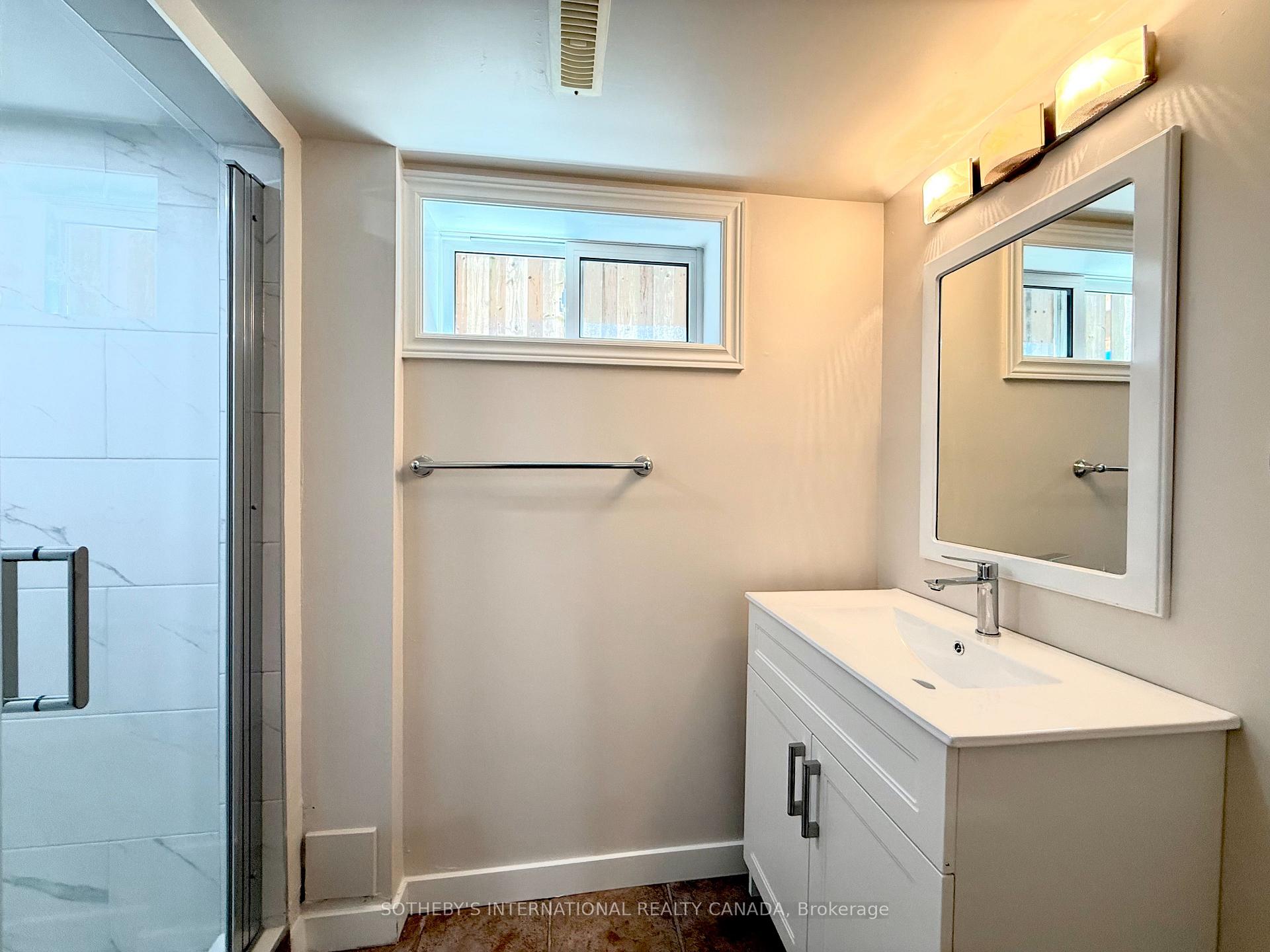 Photo 26 of 79 Ellis Crescent S, Waterloo, Uptown Waterloo — HOMEH