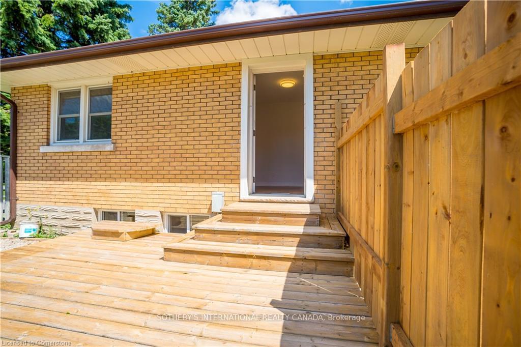 Photo 27 of 79 Ellis Crescent S, Waterloo, Uptown Waterloo — HOMEH