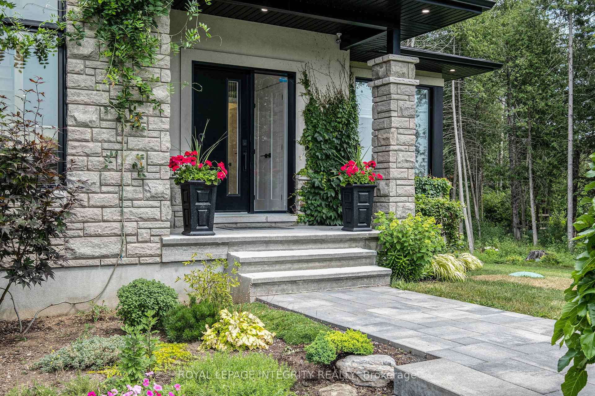 Photo 6 of 309 Ridgemont Drive, Beckwith, Beckwith Twp — HOMEH