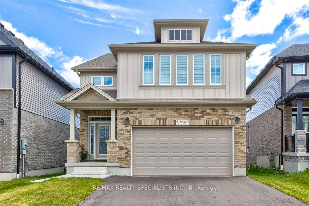 Front of 284 Chokecherry Crescent