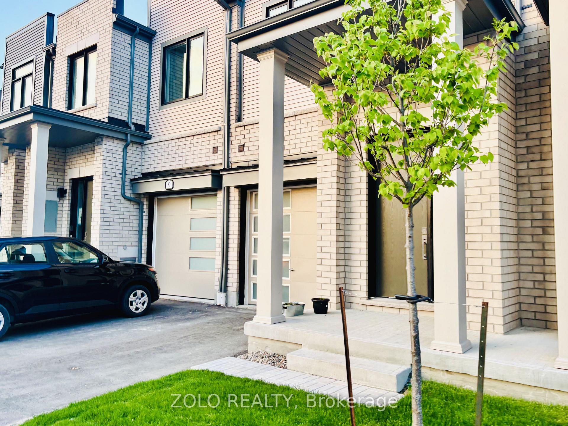 Photo 4 of 7 Sorbara Way, Whitby, Brooklin — HOMEH