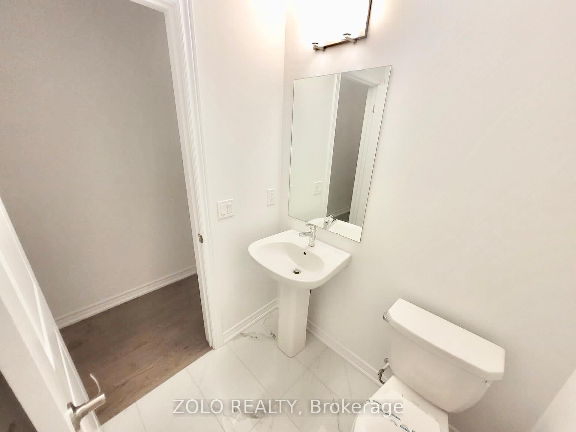 Photo 7 of 7 Sorbara Way, Whitby, Brooklin — HOMEH