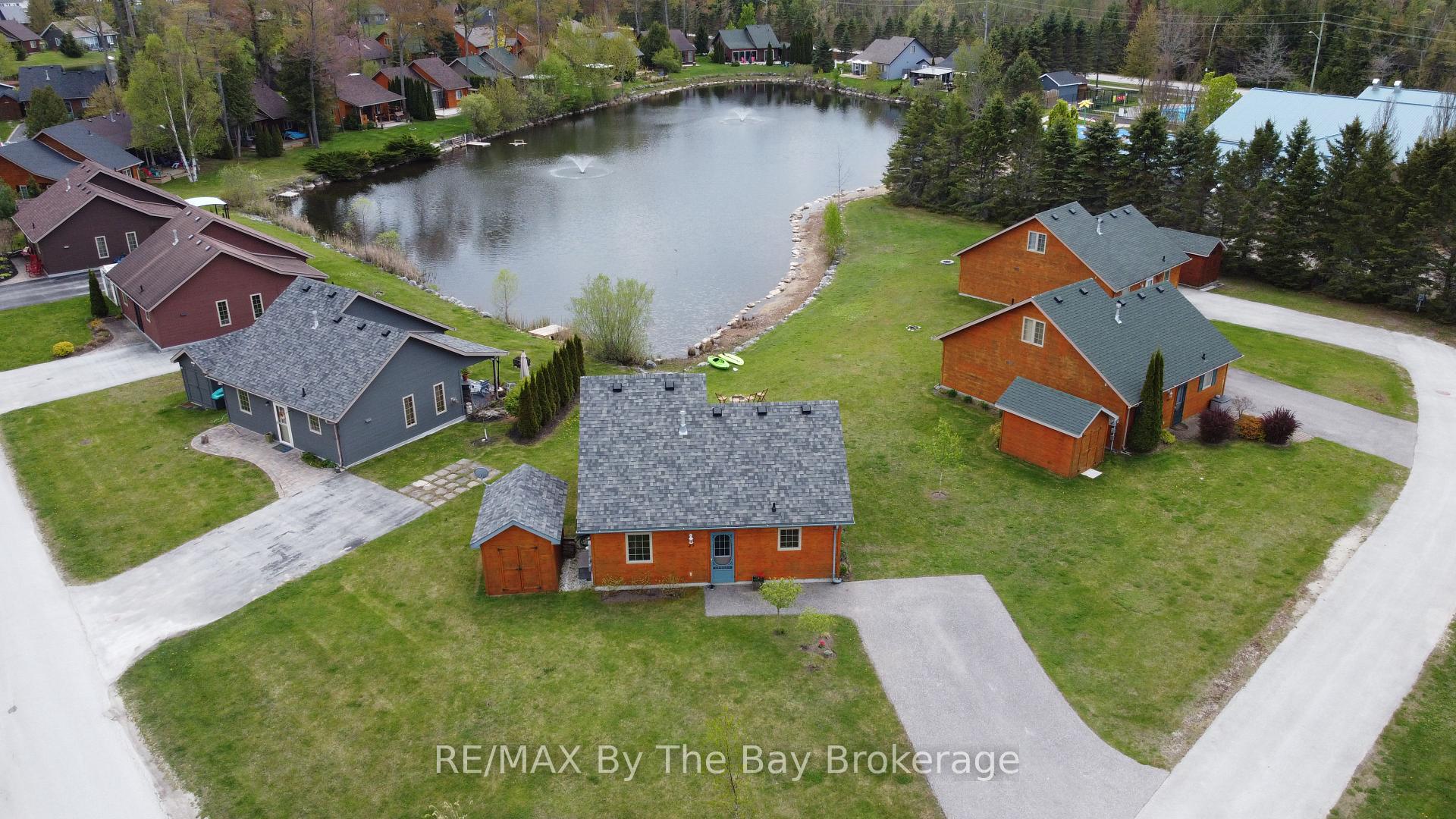 Photo 1 of 49 Cabin Crescent, Wasaga Beach — HOMEH