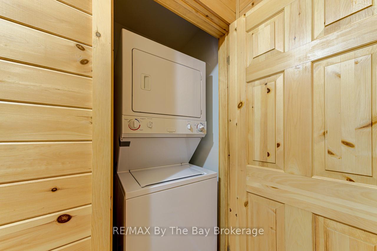 Photo 14 of 49 Cabin Crescent, Wasaga Beach — HOMEH