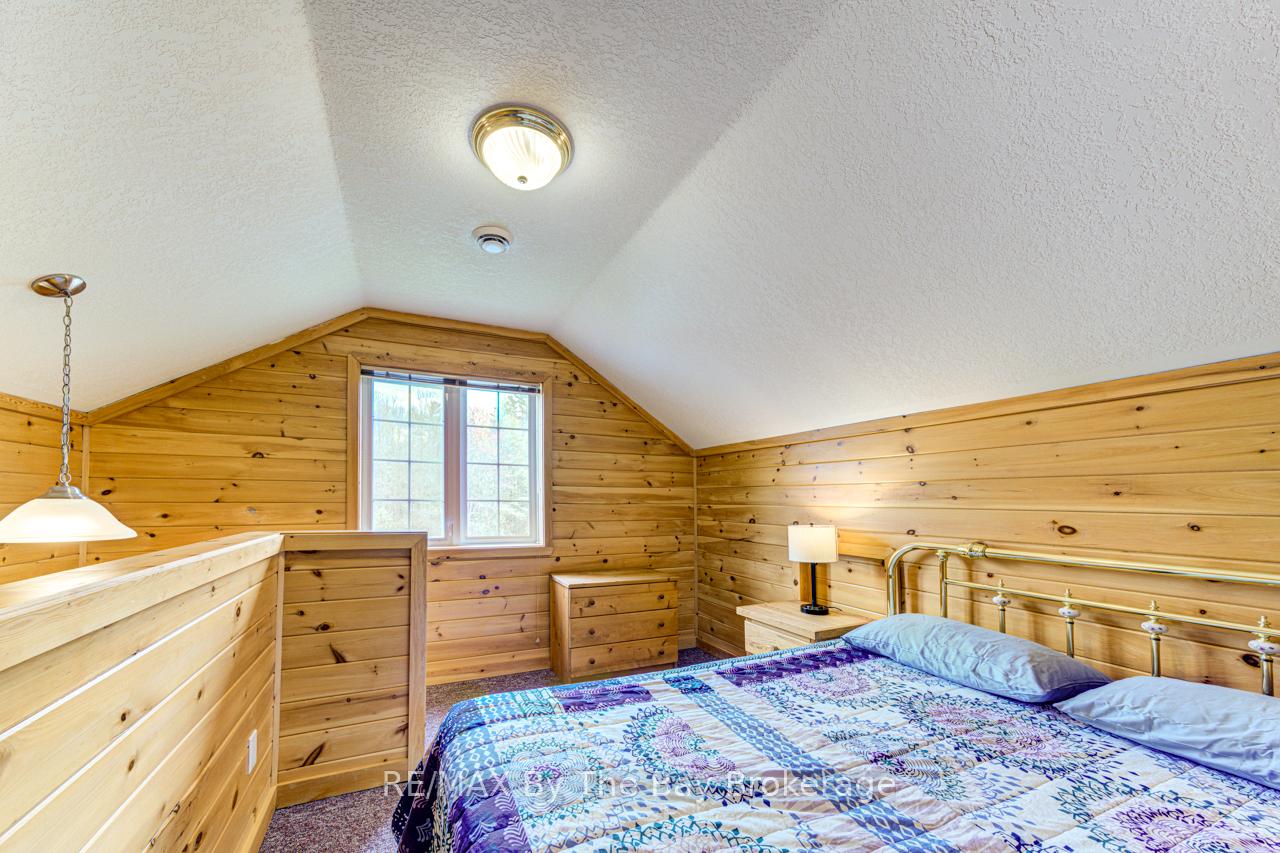 Photo 17 of 49 Cabin Crescent, Wasaga Beach — HOMEH