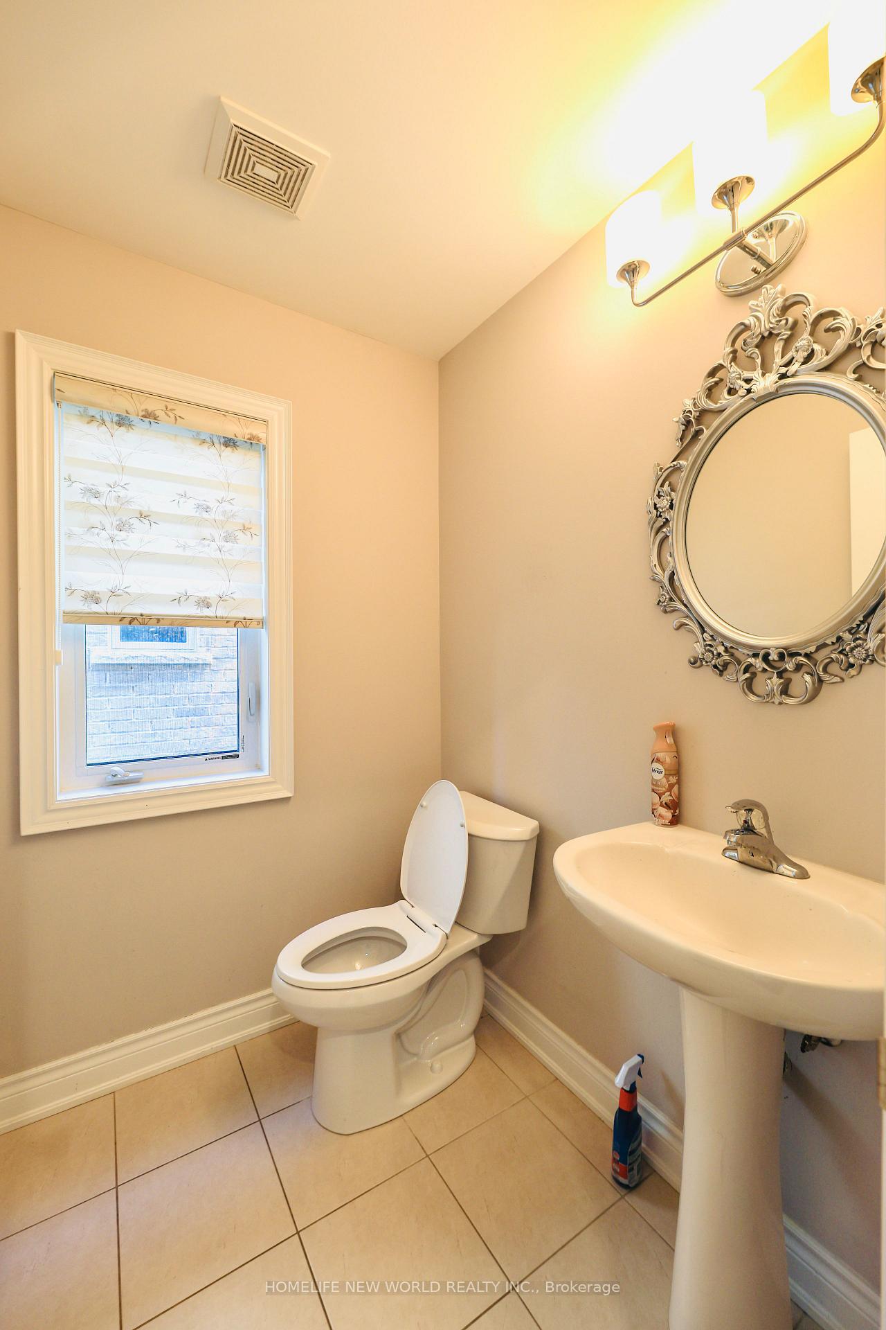 Photo 5 of 77 Cranbrook Crescent, Vaughan, Kleinburg — HOMEH