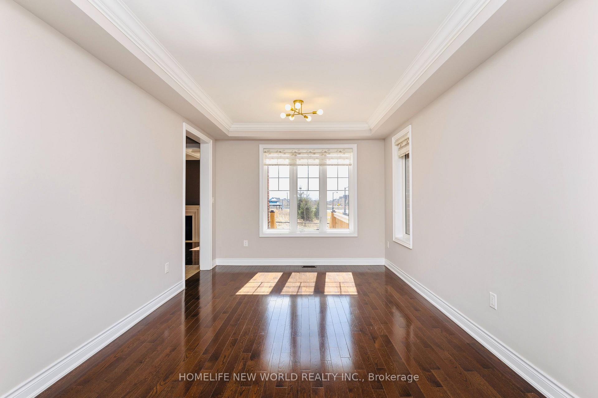 Photo 6 of 77 Cranbrook Crescent, Vaughan, Kleinburg — HOMEH