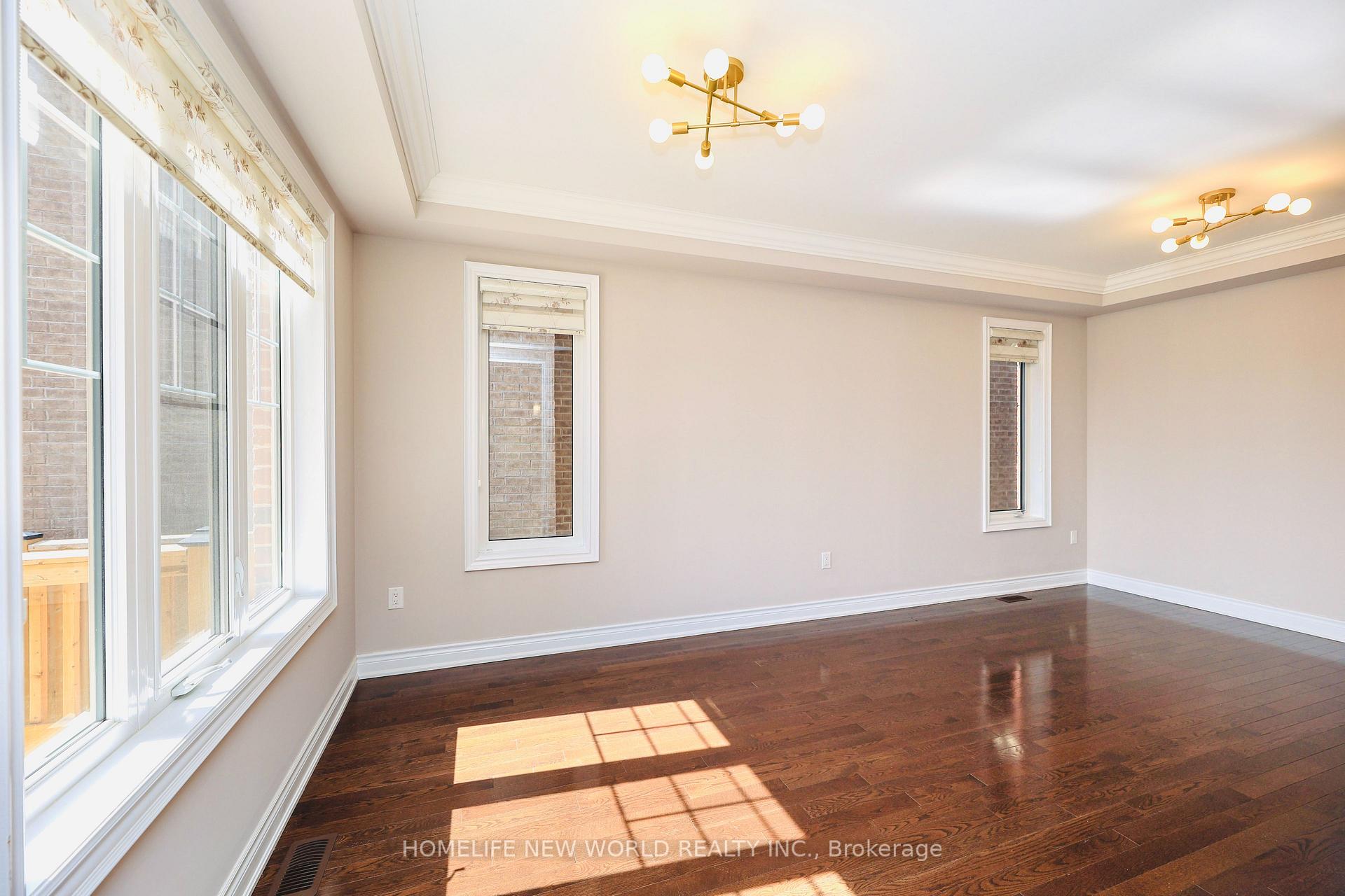 Photo 8 of 77 Cranbrook Crescent, Vaughan, Kleinburg — HOMEH