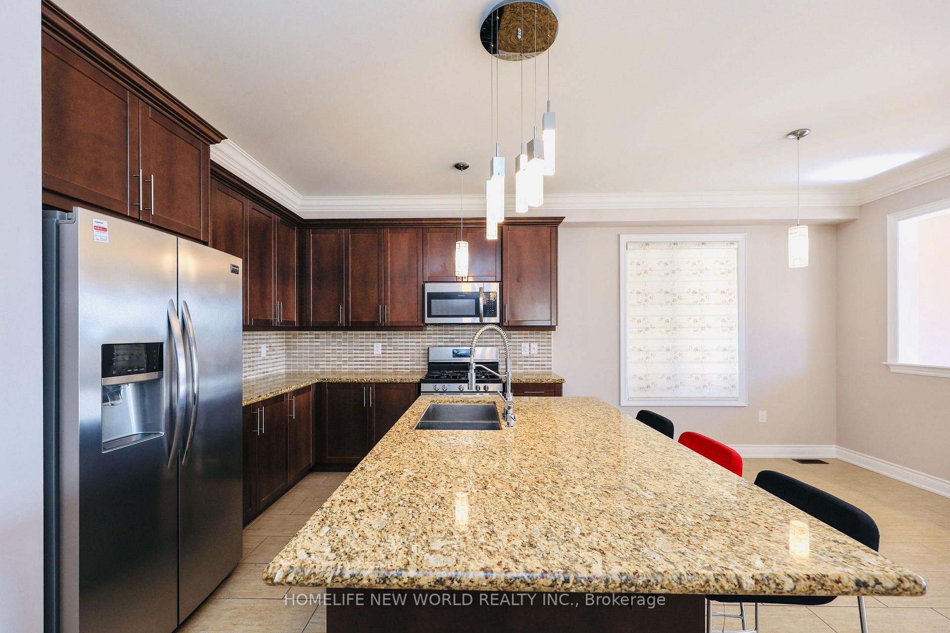 Photo 9 of 77 Cranbrook Crescent, Vaughan, Kleinburg — HOMEH
