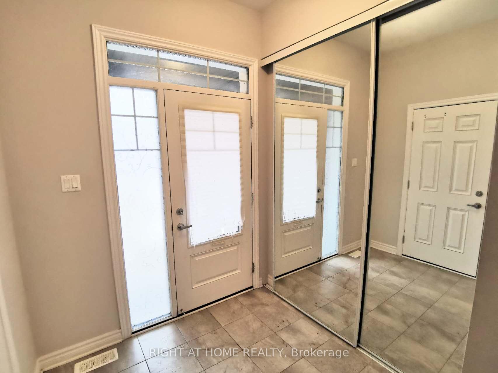 Photo 2 of 2452 Waterlilly Way, Ottawa, Barrhaven - Heritage Park — HOMEH