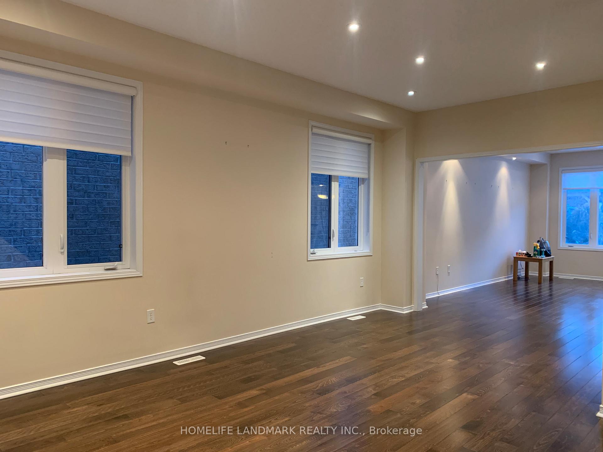 Photo 2 of 117 Catalpa Crescent, Vaughan, Patterson — HOMEH