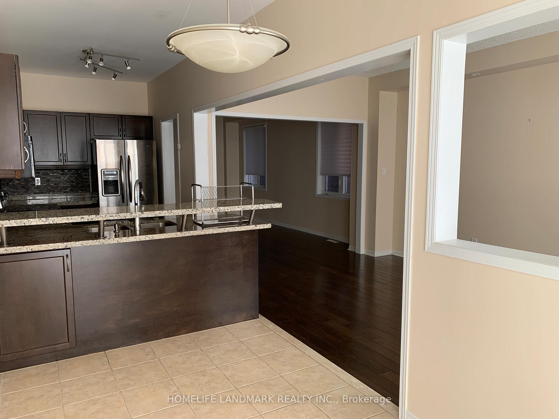 Photo 6 of 117 Catalpa Crescent, Vaughan, Patterson — HOMEH