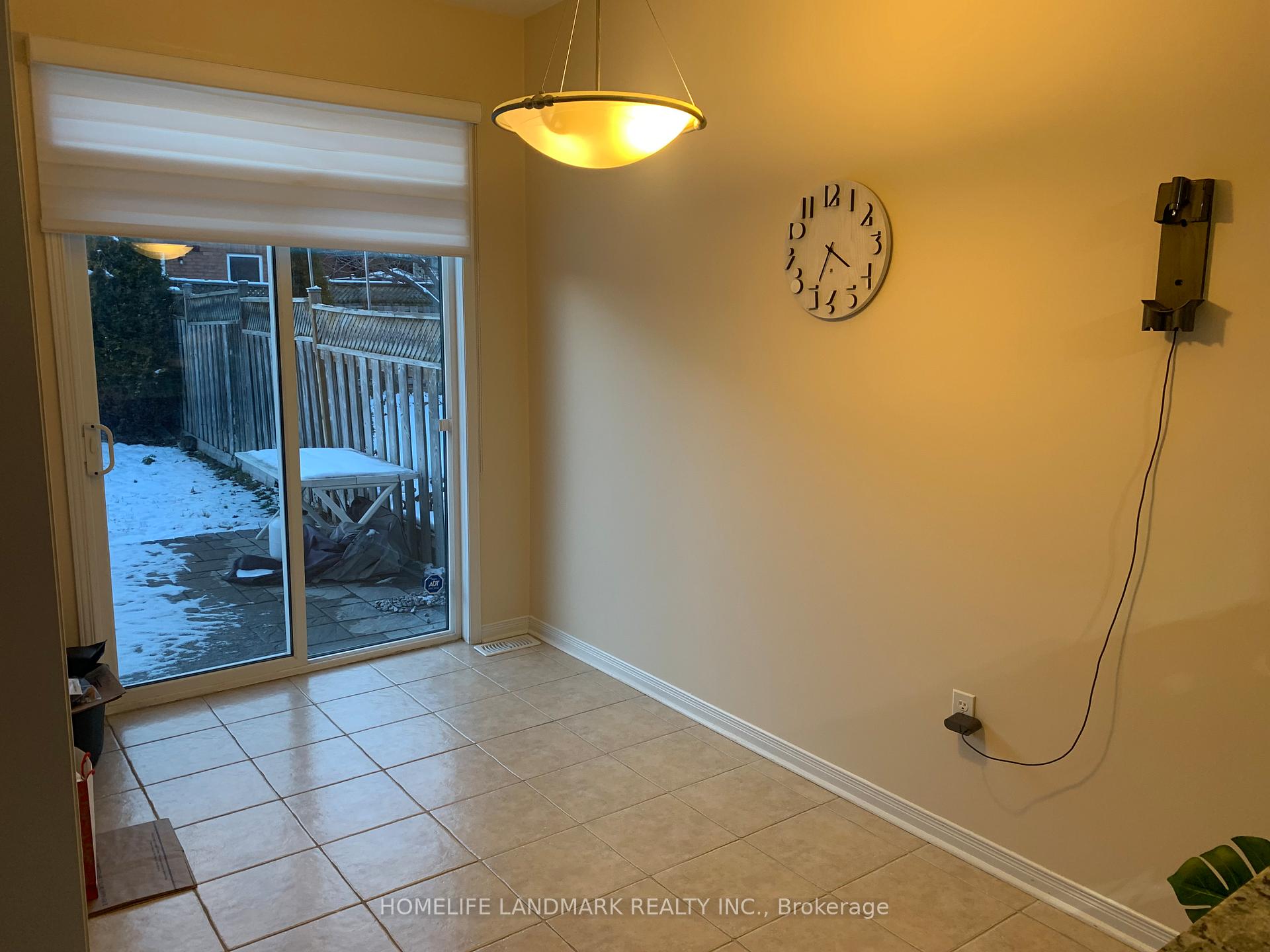 Photo 7 of 117 Catalpa Crescent, Vaughan, Patterson — HOMEH