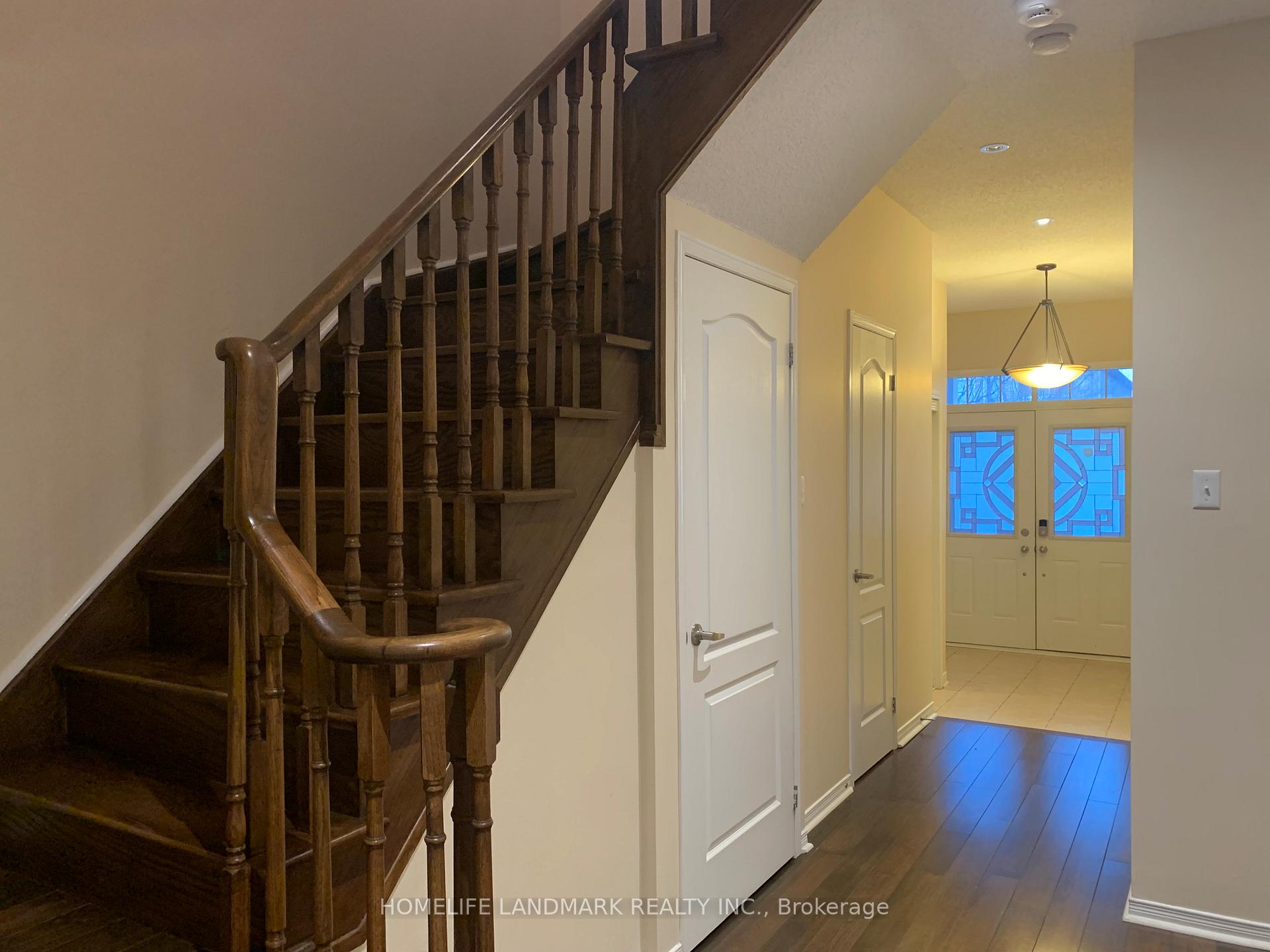 Photo 9 of 117 Catalpa Crescent, Vaughan, Patterson — HOMEH