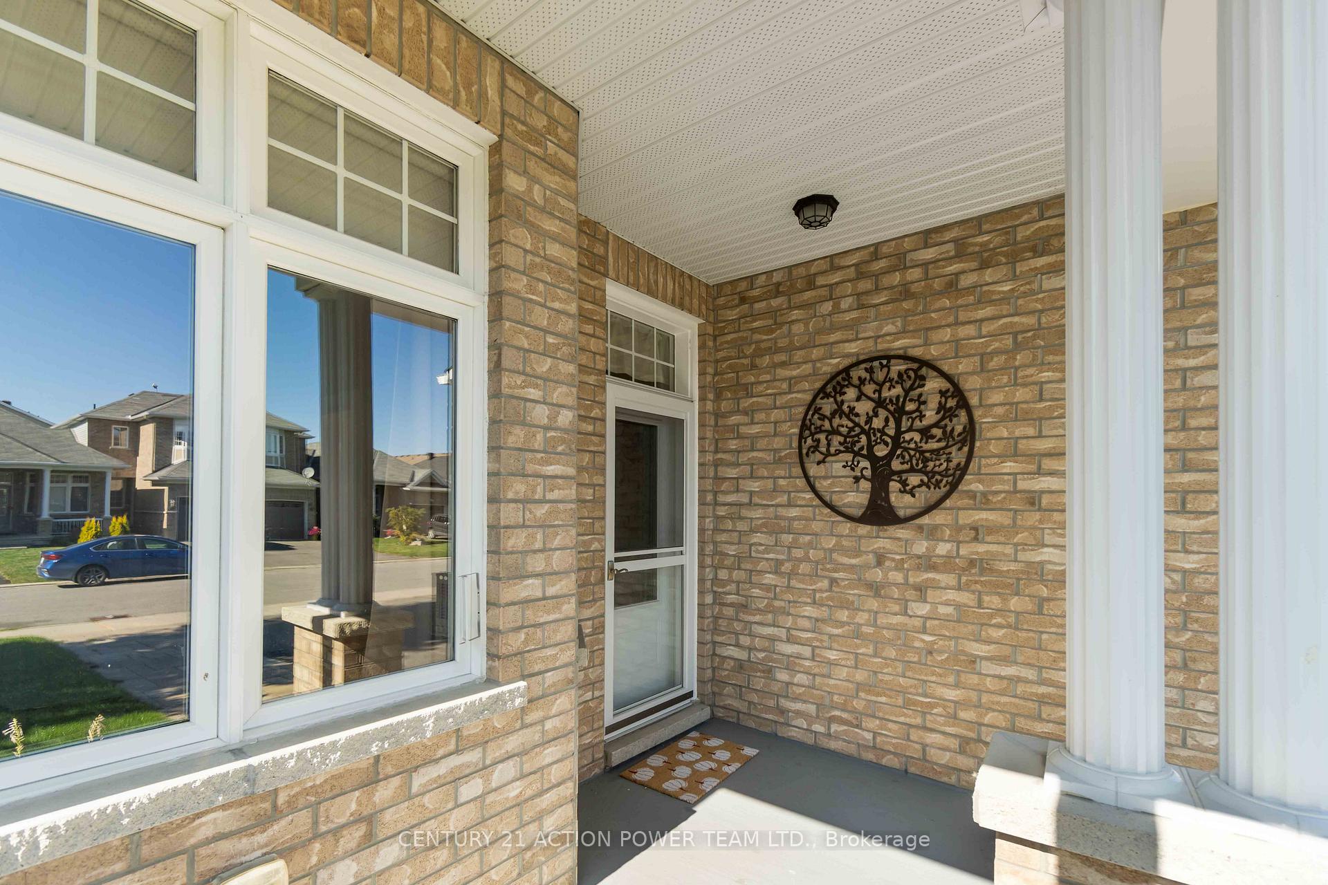 Photo 4 of 77 Desmond Trudeau Drive, Arnprior — HOMEH