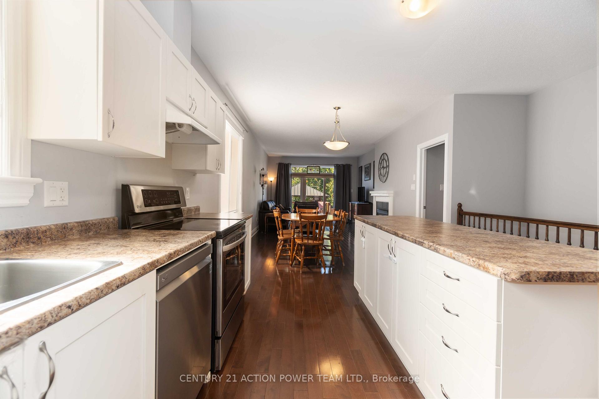 Photo 18 of 77 Desmond Trudeau Drive, Arnprior — HOMEH
