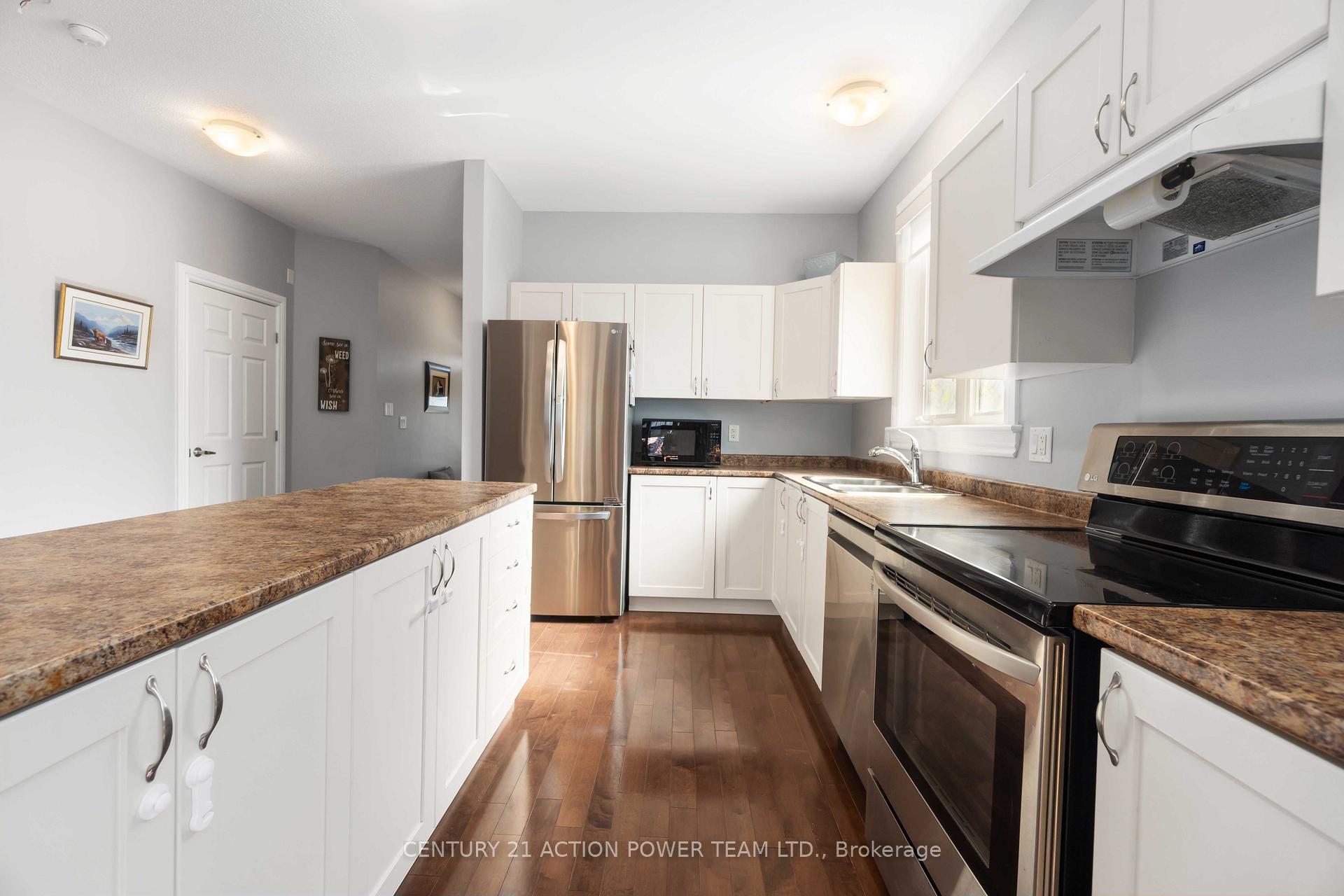 Photo 20 of 77 Desmond Trudeau Drive, Arnprior — HOMEH