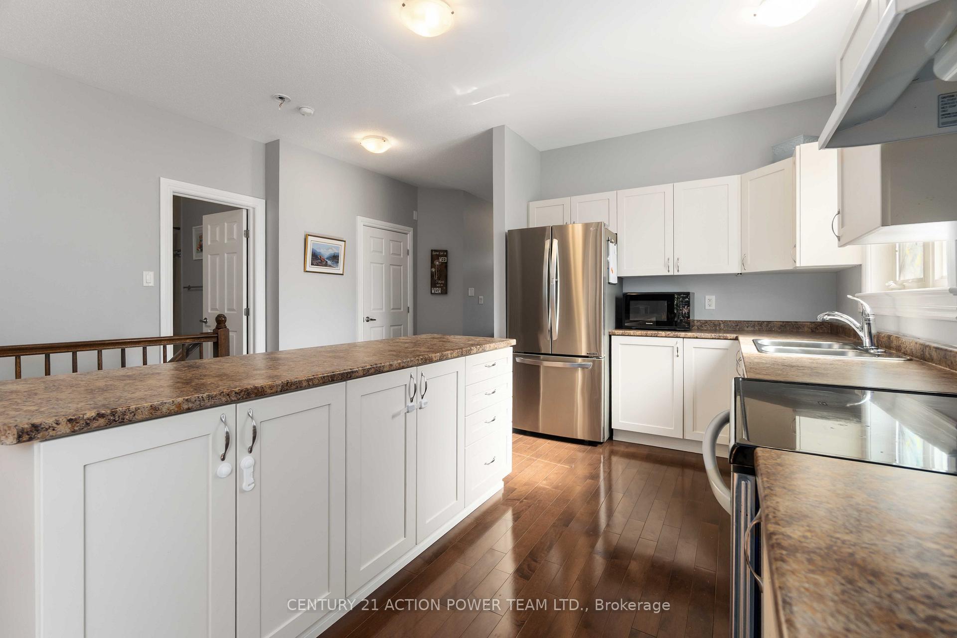 Photo 19 of 77 Desmond Trudeau Drive, Arnprior — HOMEH