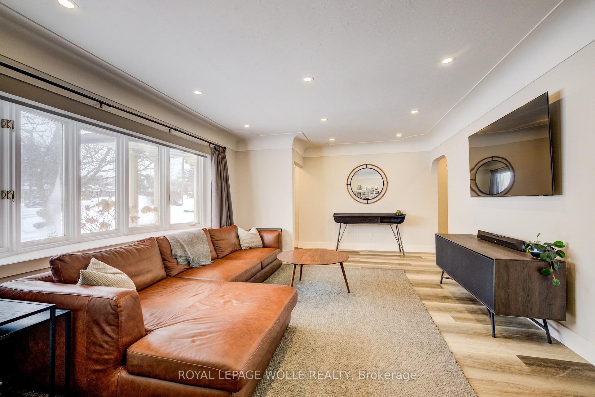 Photo 7 of 67 Weber Street S, Waterloo — HOMEH