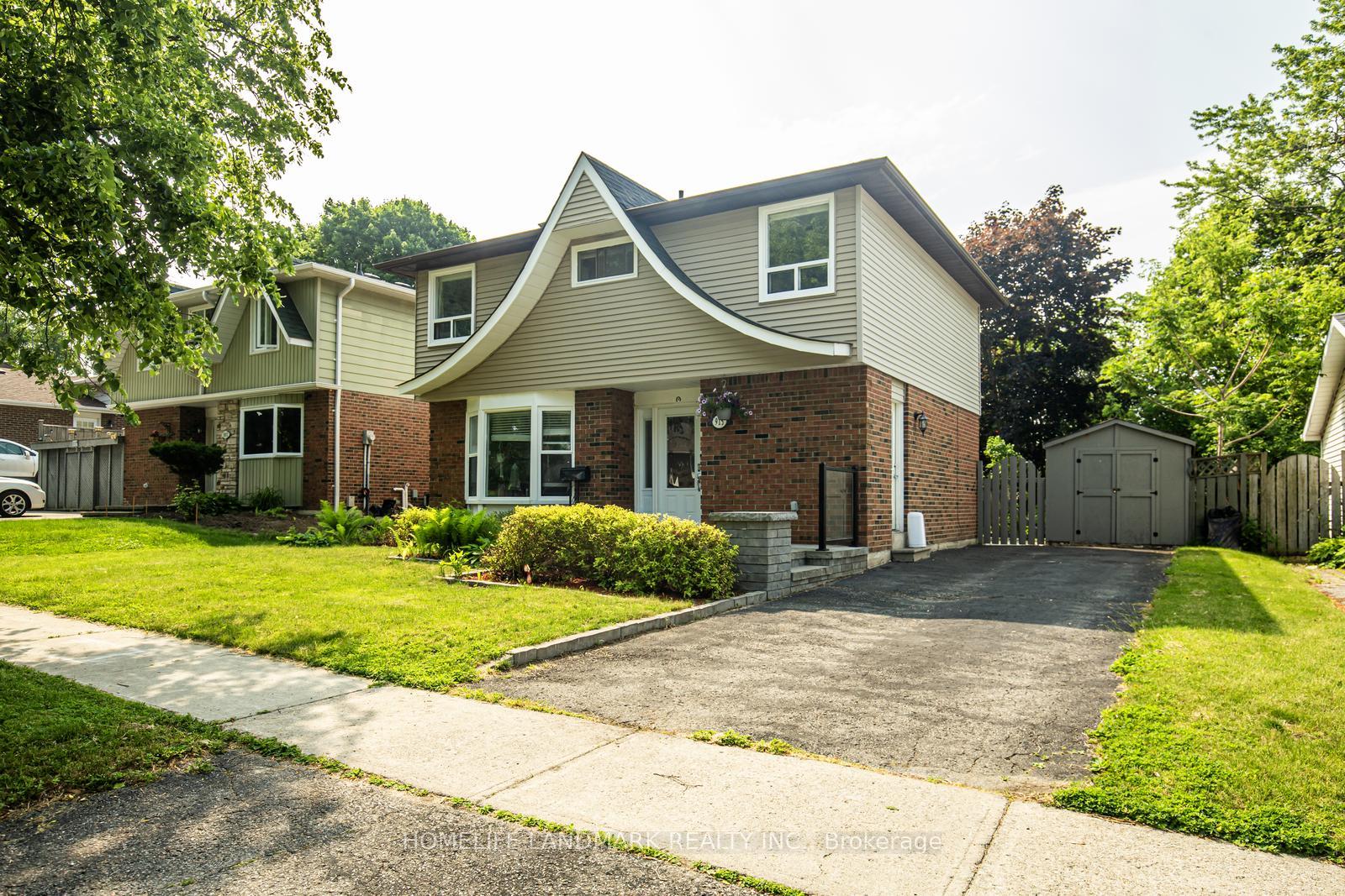 Photo 3 of 915 Harding Street, Whitby, Downtown Whitby — HOMEH