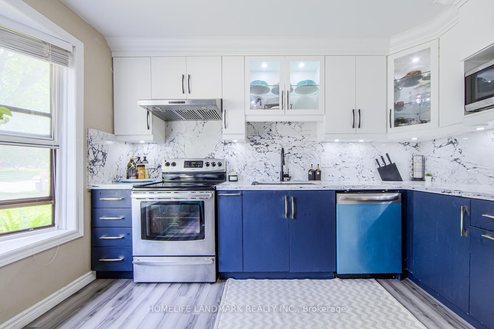 Photo 7 of 915 Harding Street, Whitby, Downtown Whitby — HOMEH
