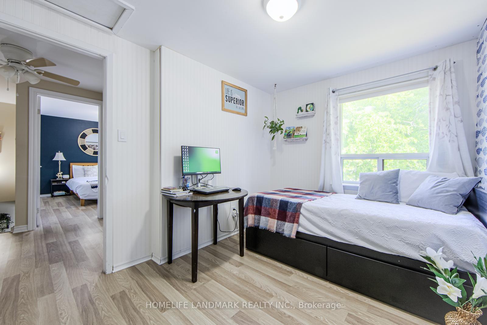 Photo 18 of 915 Harding Street, Whitby, Downtown Whitby — HOMEH
