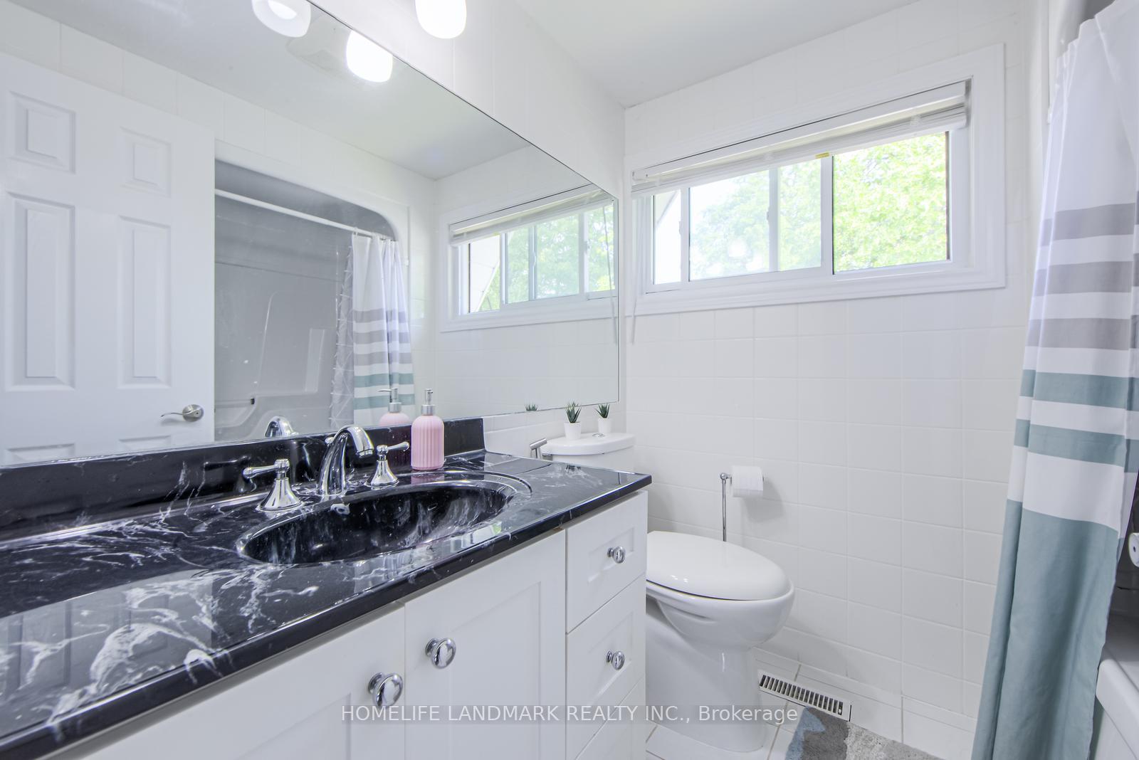 Photo 20 of 915 Harding Street, Whitby, Downtown Whitby — HOMEH