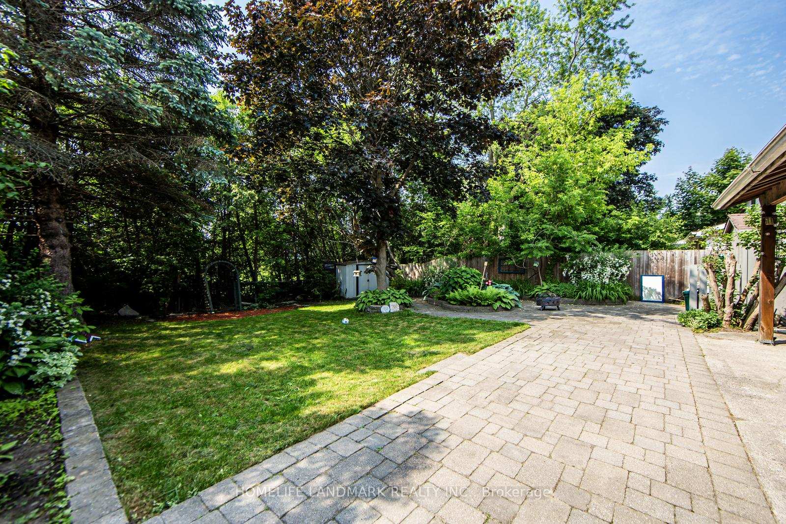 Photo 26 of 915 Harding Street, Whitby, Downtown Whitby — HOMEH