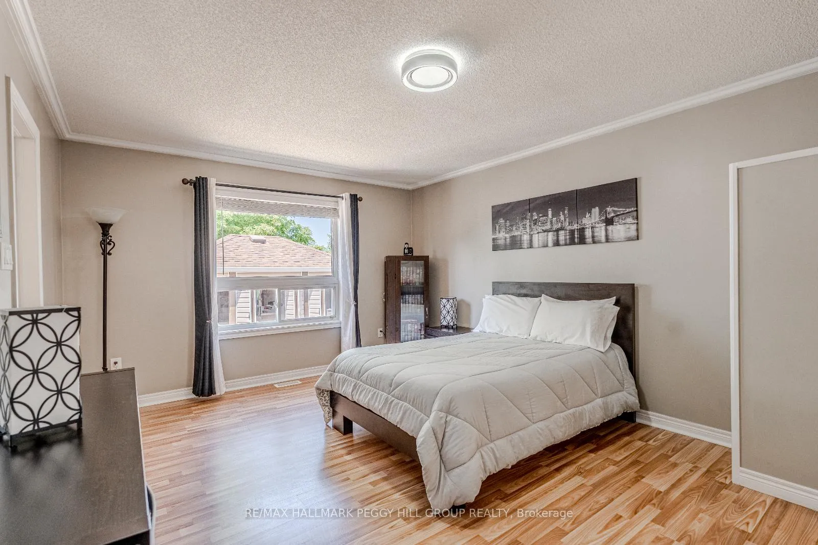 Photo 7 of 68 Coughlin Road, Barrie, Holly — HOMEH