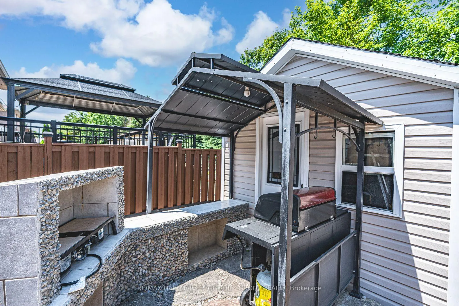 Photo 23 of 68 Coughlin Road, Barrie, Holly — HOMEH
