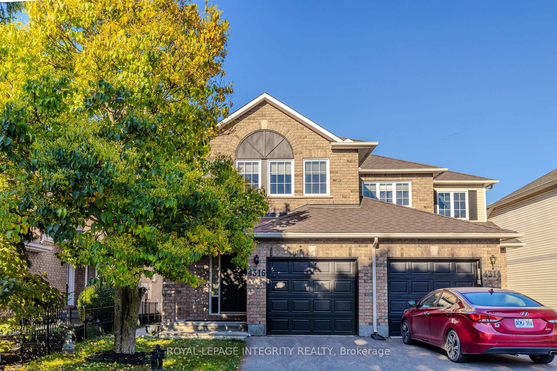 Front of 4316 Owl Valley Drive