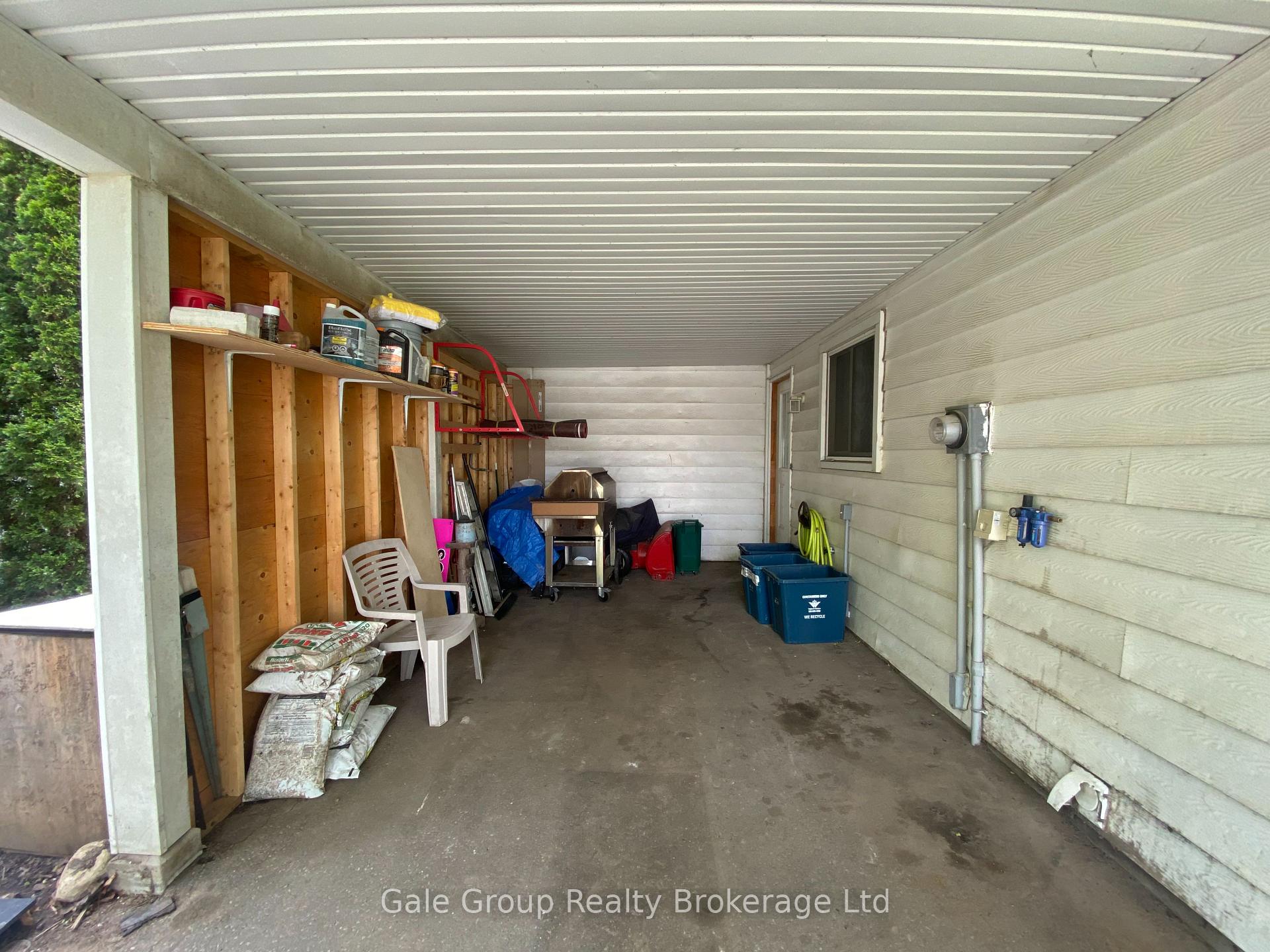 Photo 5 of 235 Huntingdon Crescent, Waterloo — HOMEH