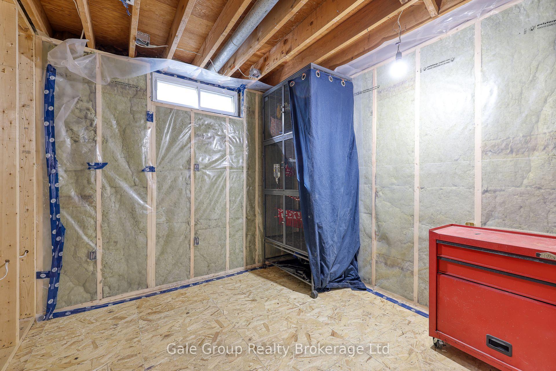 Photo 22 of 235 Huntingdon Crescent, Waterloo — HOMEH