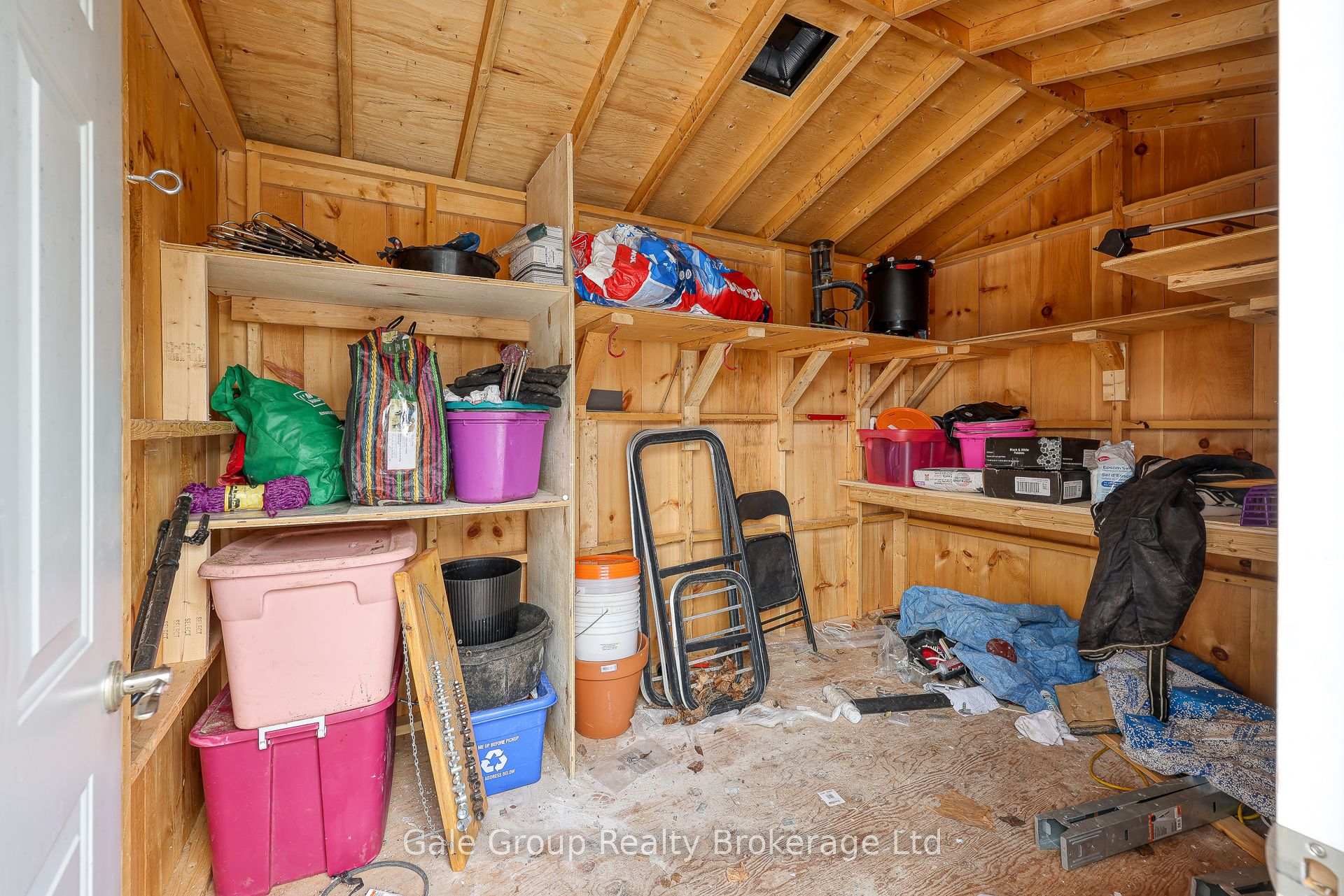 Photo 26 of 235 Huntingdon Crescent, Waterloo — HOMEH