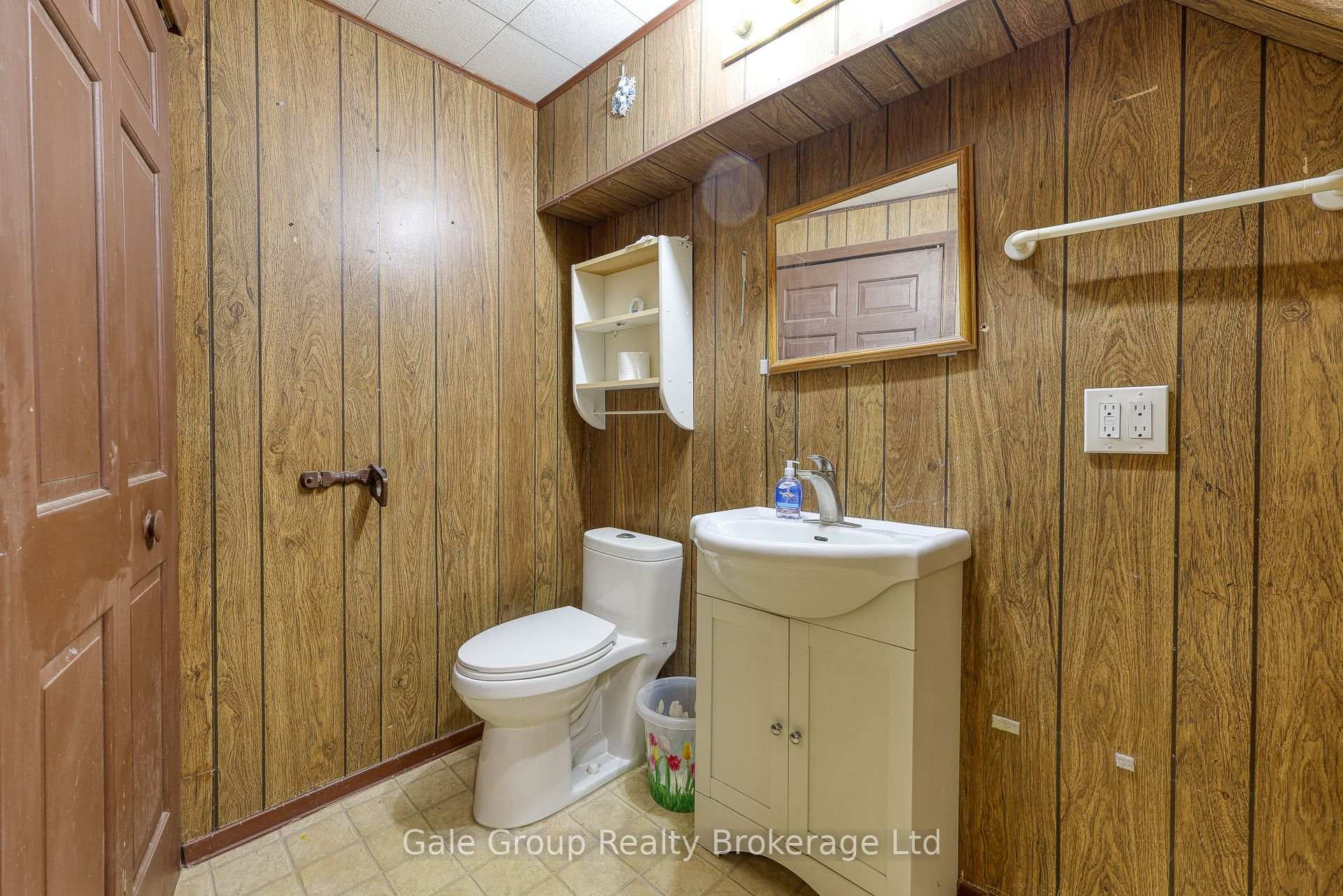 Photo 29 of 235 Huntingdon Crescent, Waterloo — HOMEH