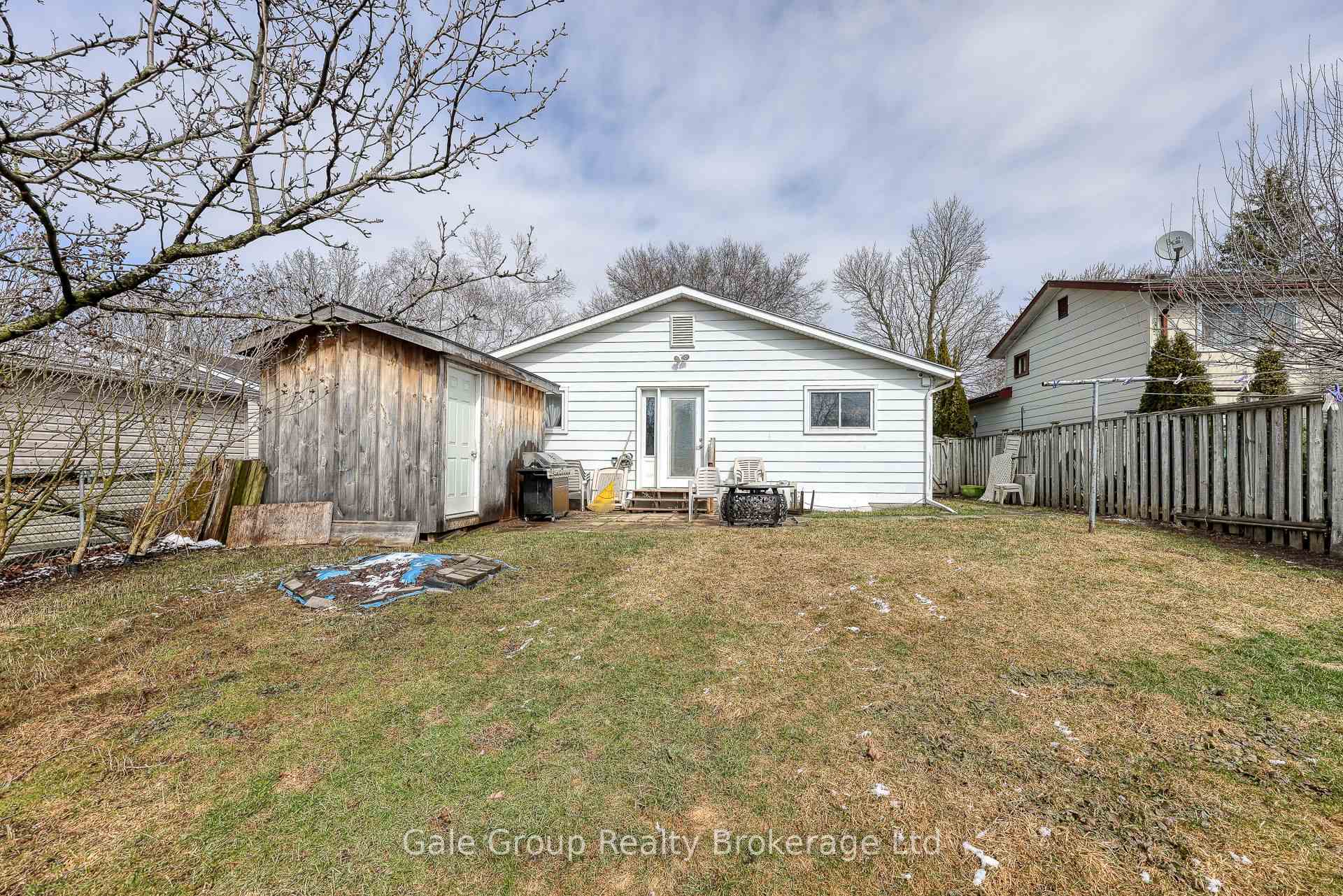 Photo 34 of 235 Huntingdon Crescent, Waterloo — HOMEH