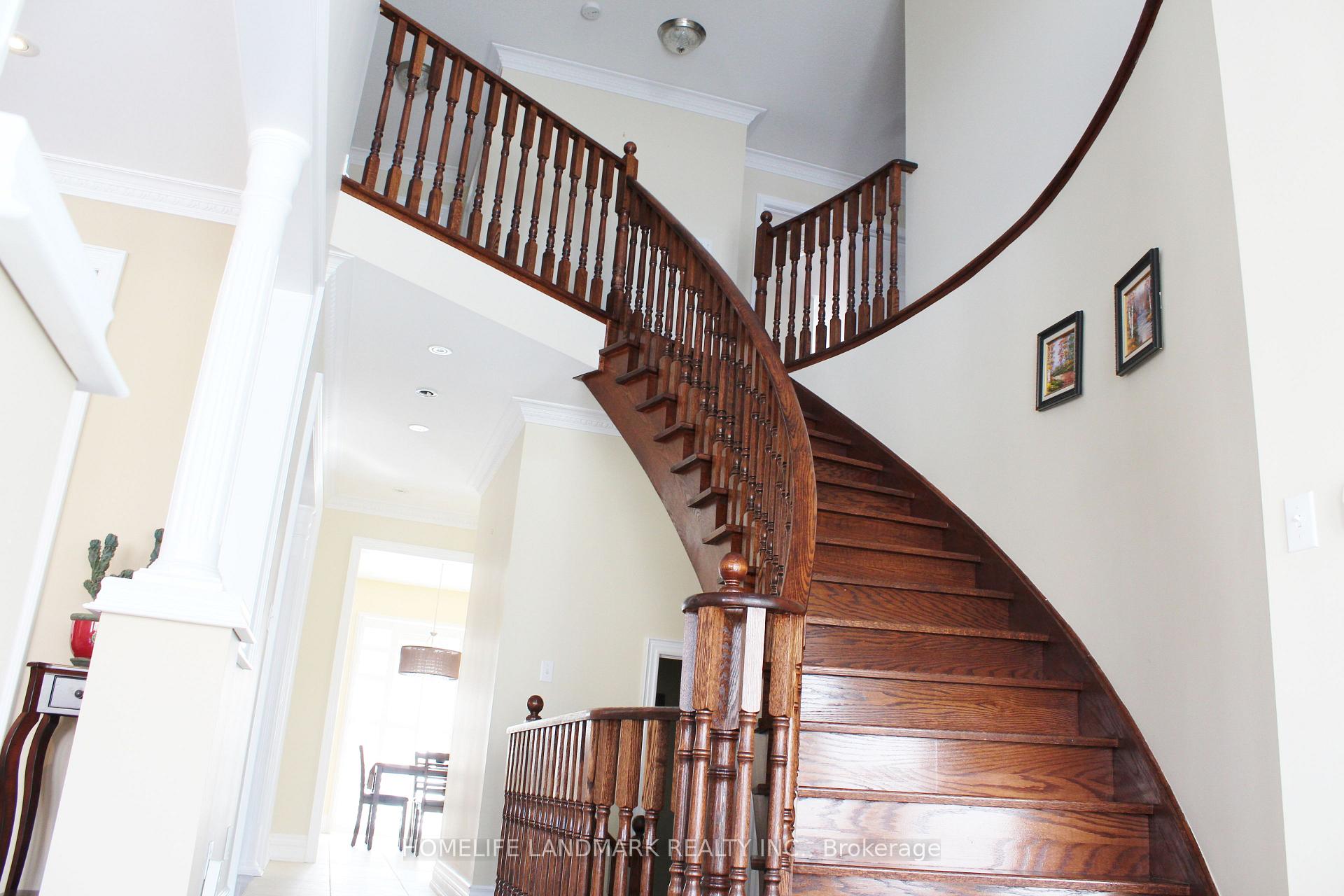 Photo 7 of 39 Siena Drive, Vaughan, Vellore Village — HOMEH
