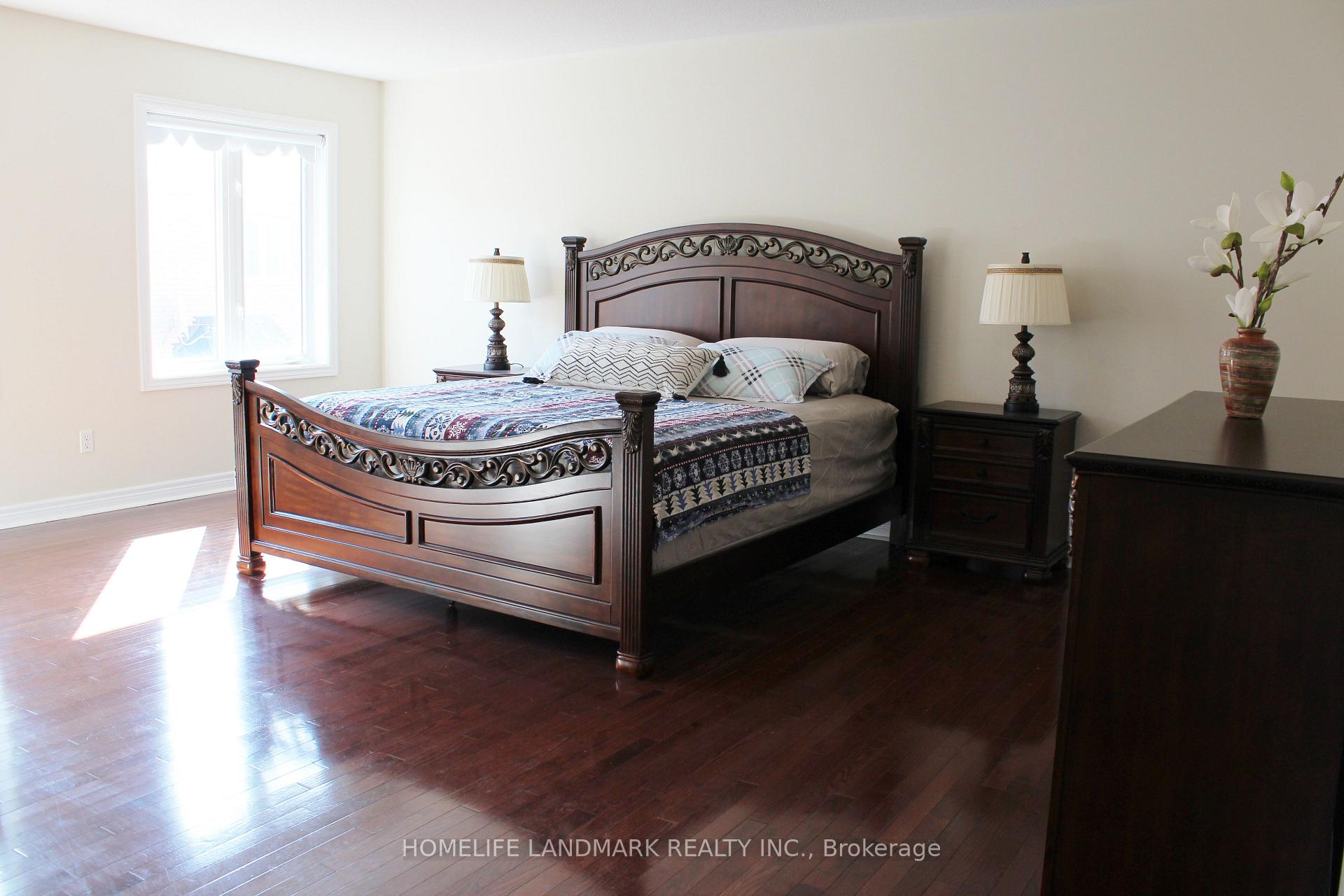Photo 8 of 39 Siena Drive, Vaughan, Vellore Village — HOMEH