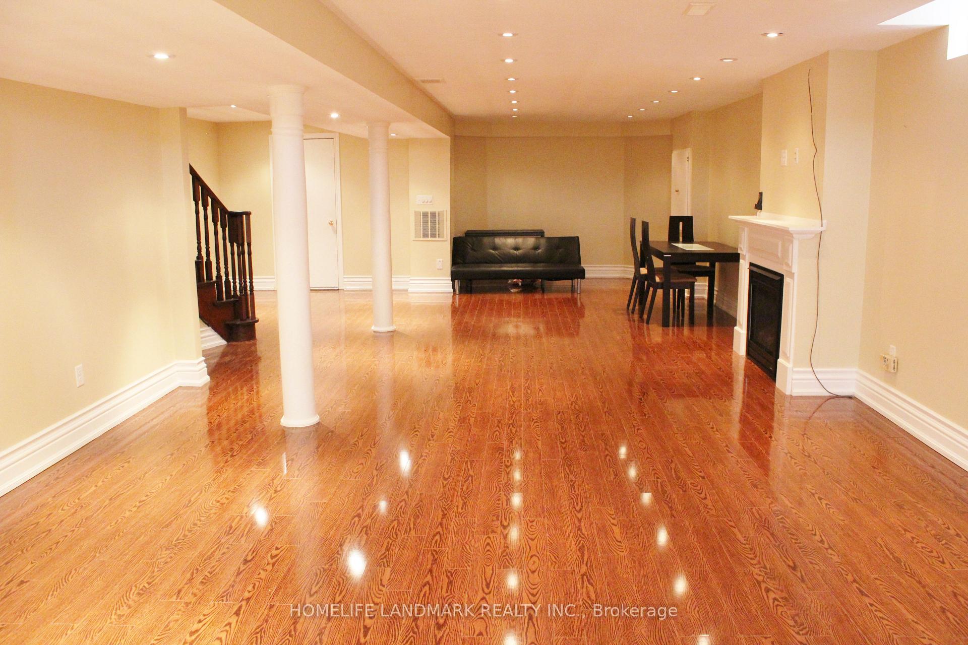 Photo 15 of 39 Siena Drive, Vaughan, Vellore Village — HOMEH