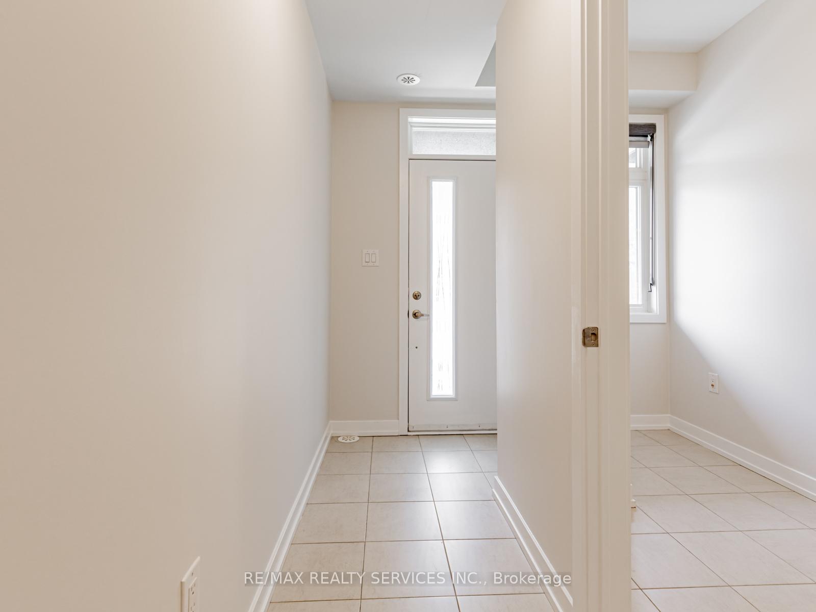 Photo 5 of 5 Lachine Street, Vaughan, Vaughan Grove — HOMEH