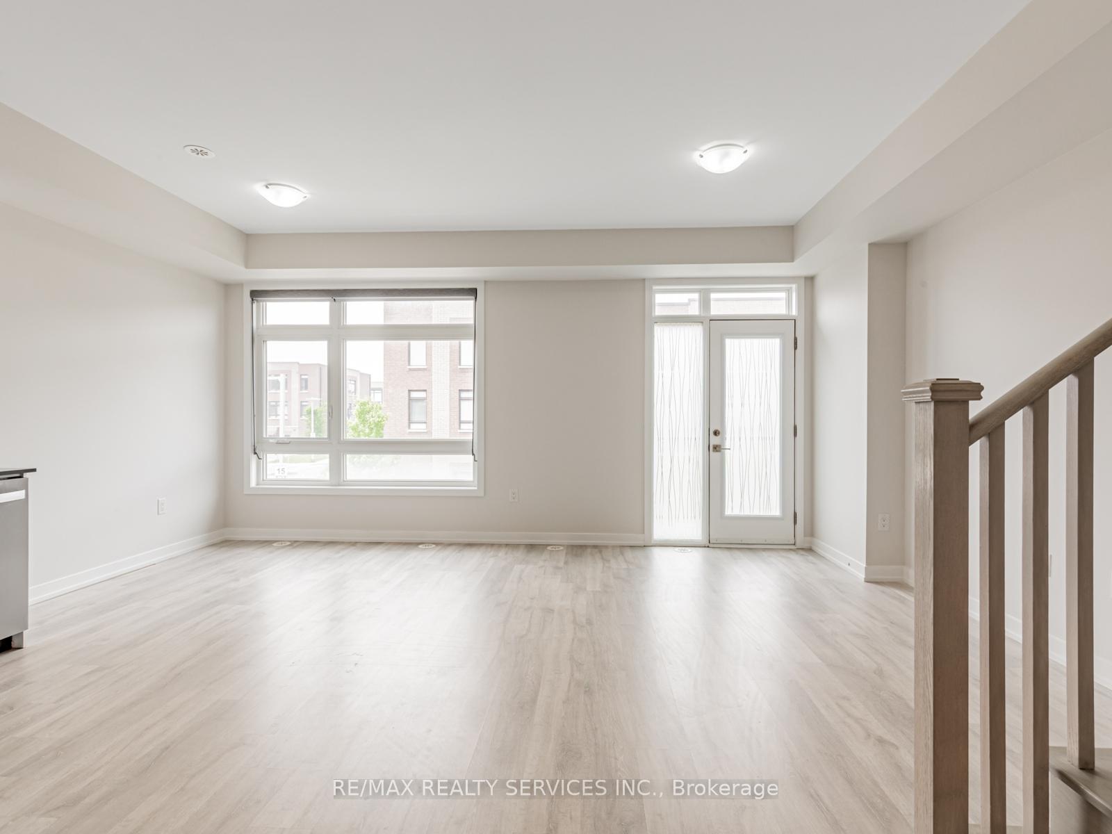 Photo 12 of 5 Lachine Street, Vaughan, Vaughan Grove — HOMEH