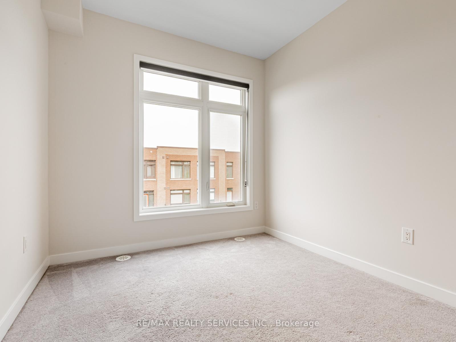Photo 14 of 5 Lachine Street, Vaughan, Vaughan Grove — HOMEH