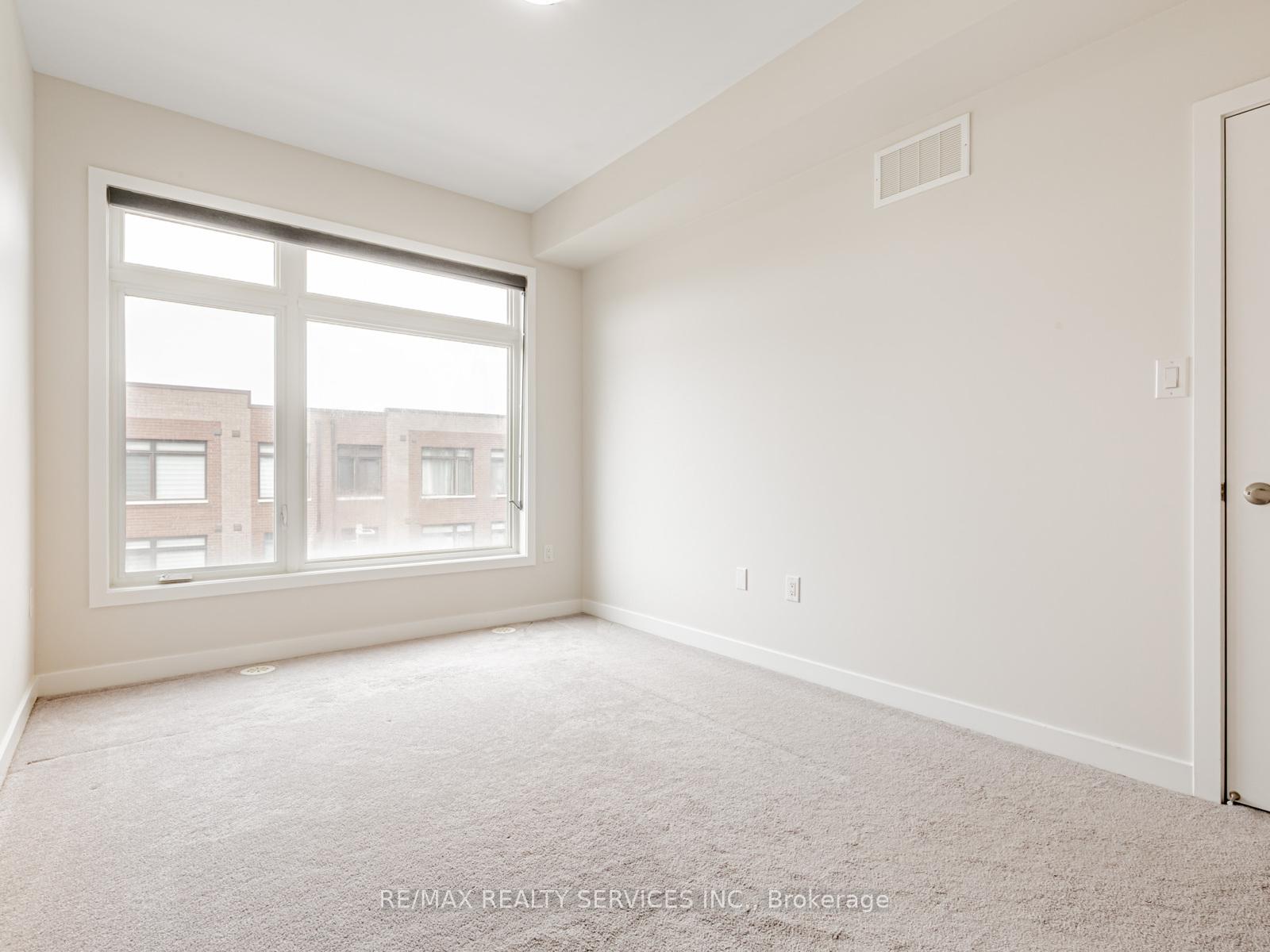 Photo 16 of 5 Lachine Street, Vaughan, Vaughan Grove — HOMEH